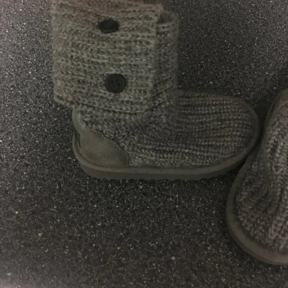 Toddler Uggs - Picture 2 of 3